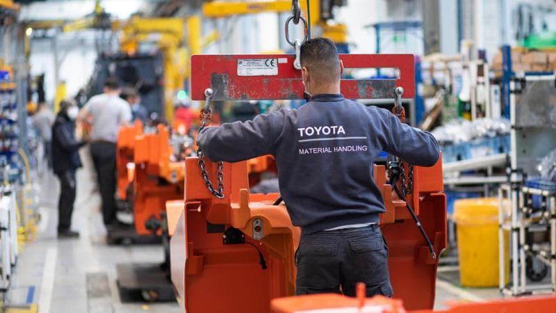 toyota fabbrica lavoro